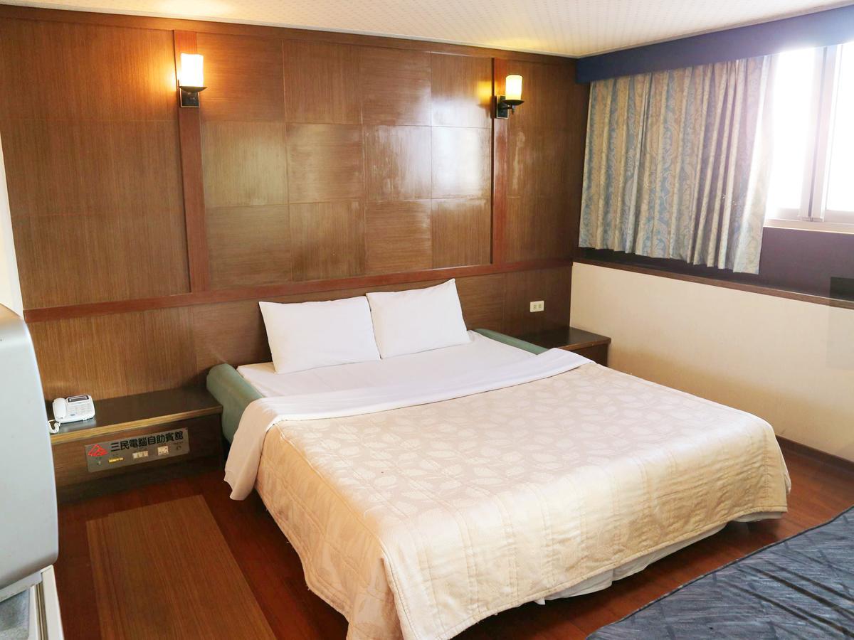 Sanmin Hotel Chang Hua Extérieur photo